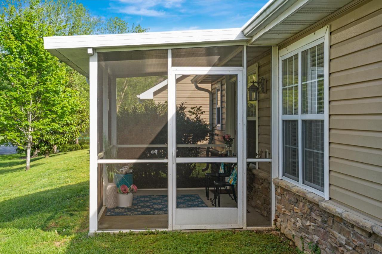 Luxe Quiet Townhouse W/Parking/Pool/By Dollywood Villa Pigeon Forge Exterior photo