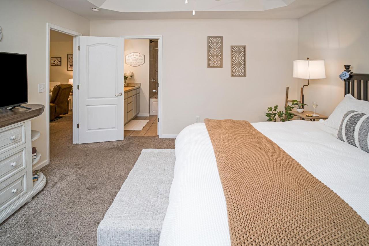 Luxe Quiet Townhouse W/Parking/Pool/By Dollywood Villa Pigeon Forge Exterior photo